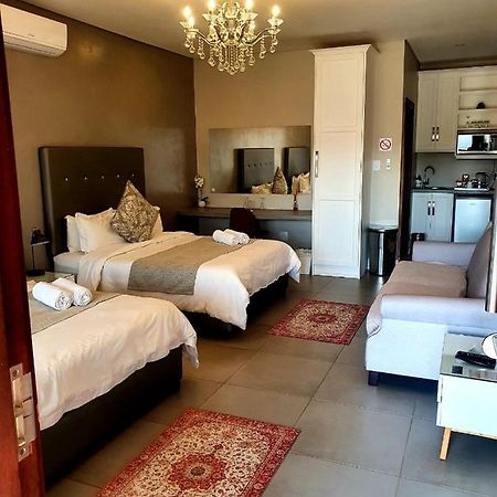 Suikerbossie Guesthouse Bloemfontein Zewnętrze zdjęcie